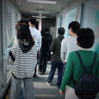 김해공항 국제선 청사 즉석사진